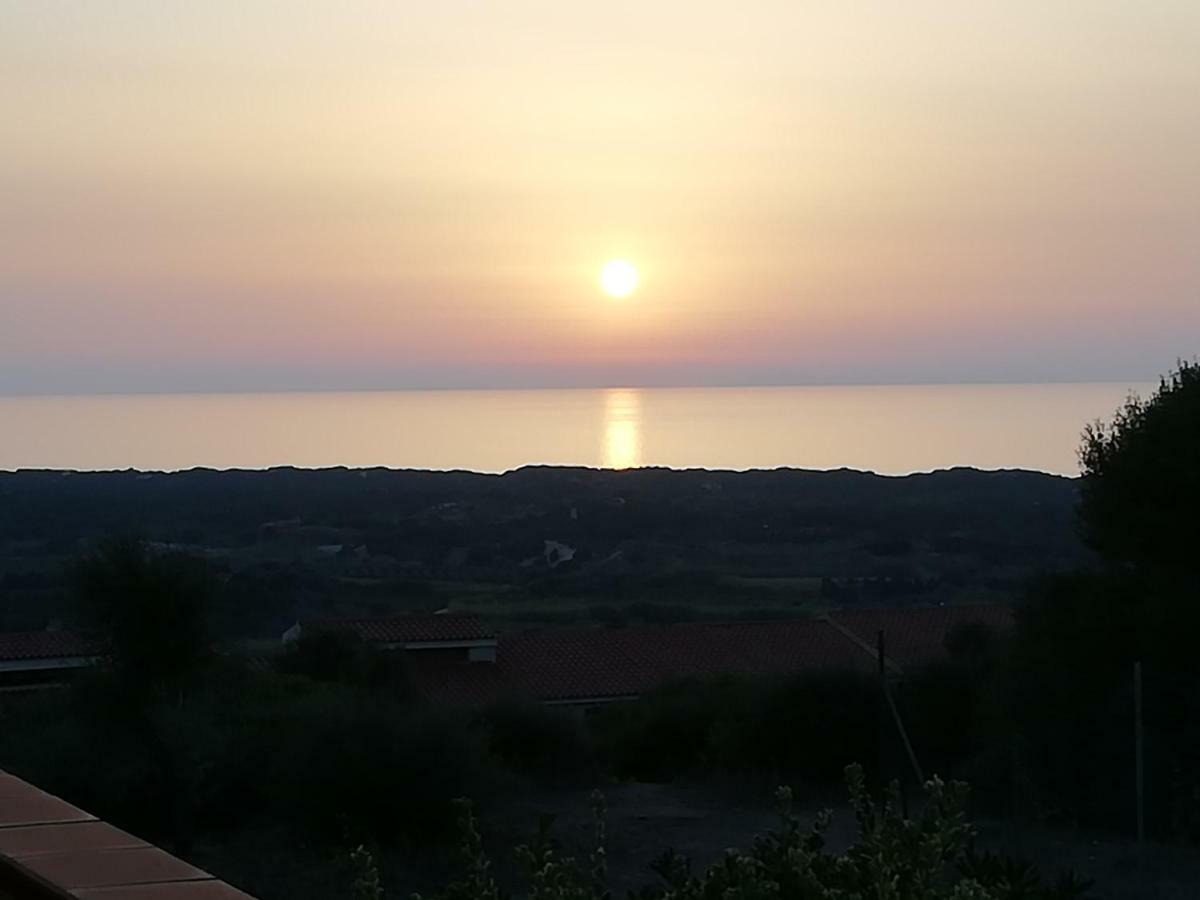Il Geranio Villa Badesi Buitenkant foto